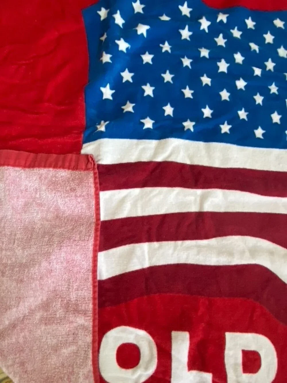 Old Navy 2012 NWOT Beach Towel Patriotic Flag July 4th Celebration Pool Activity